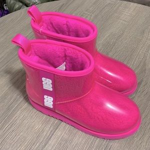 UGG Classic Clear Mini Boots in Taffy Pink